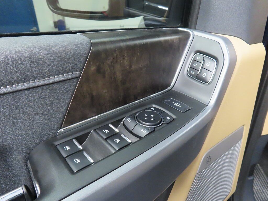 2024 Ford F-250 Super Duty 4x4 Crew Cab Lariat Fond du Lac WI