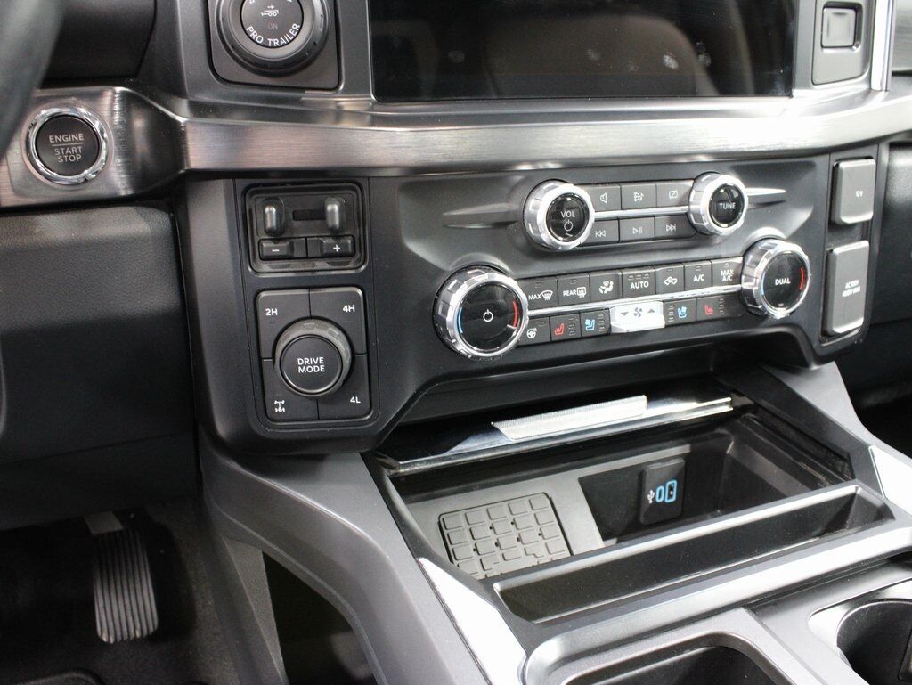 2024 Ford F-250 Super Duty 4x4 Crew Cab Lariat Fond du Lac WI