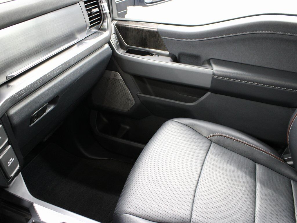 2024 Ford F-250 Super Duty 4x4 Crew Cab Lariat Fond du Lac WI