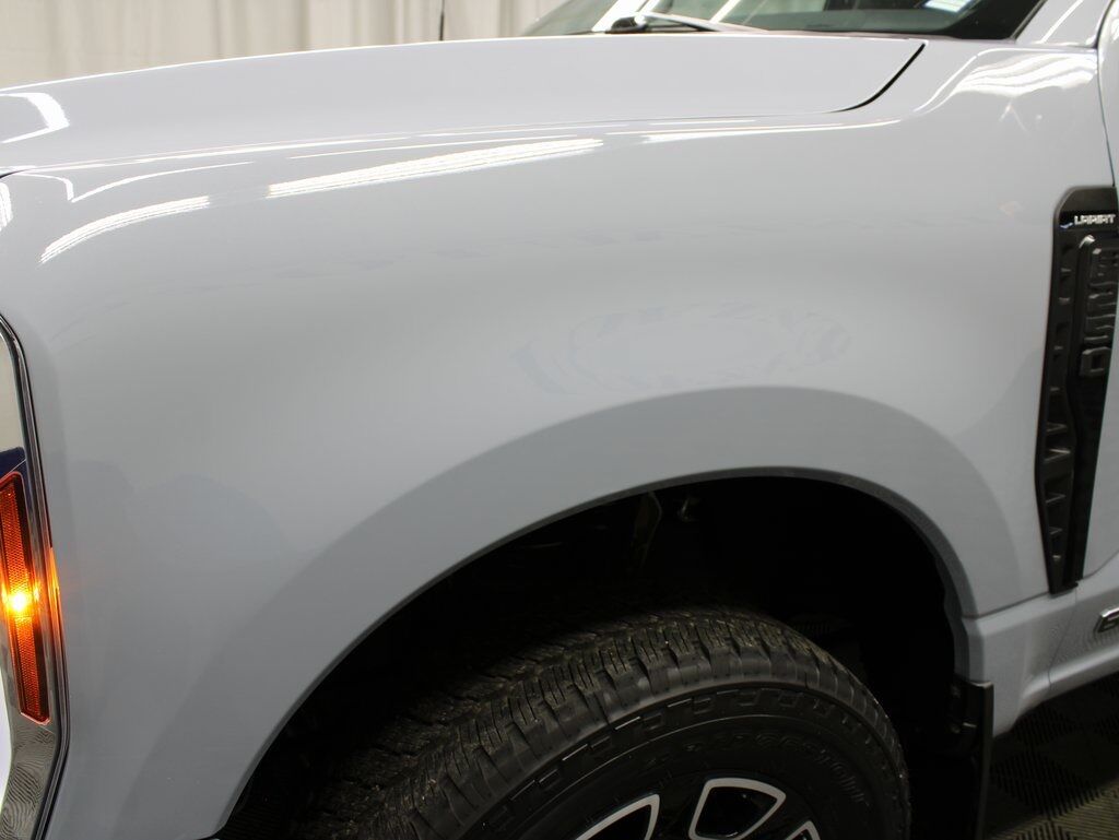 2024 Ford F-250 Super Duty 4x4 Crew Cab Lariat Fond du Lac WI