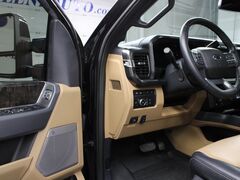 2024 Ford F-250 Super Duty 4x4 Crew Cab Lariat Fond du Lac WI