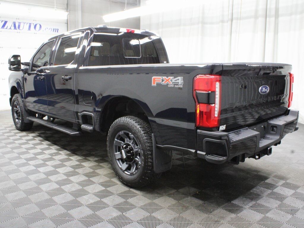 2024 Ford F-250 Super Duty 4x4 Crew Cab Lariat Fond du Lac WI
