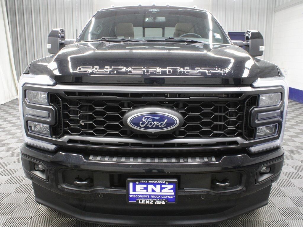 2024 Ford F-250 Super Duty 4x4 Crew Cab Lariat Fond du Lac WI