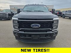 2024 Ford F-250 Super Duty 4x4 Crew Cab Lariat Fond du Lac WI