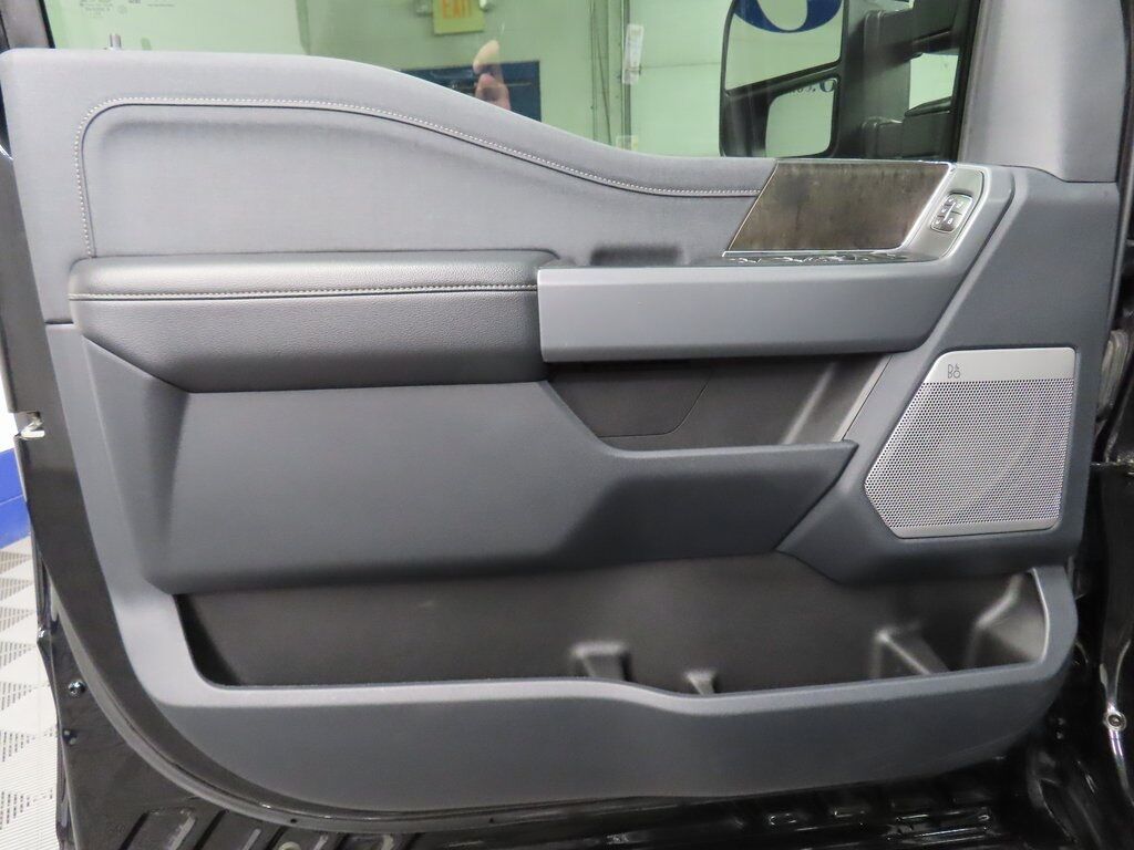 2024 Ford F-250 Super Duty 4x4 Crew Cab Lariat Fond du Lac WI