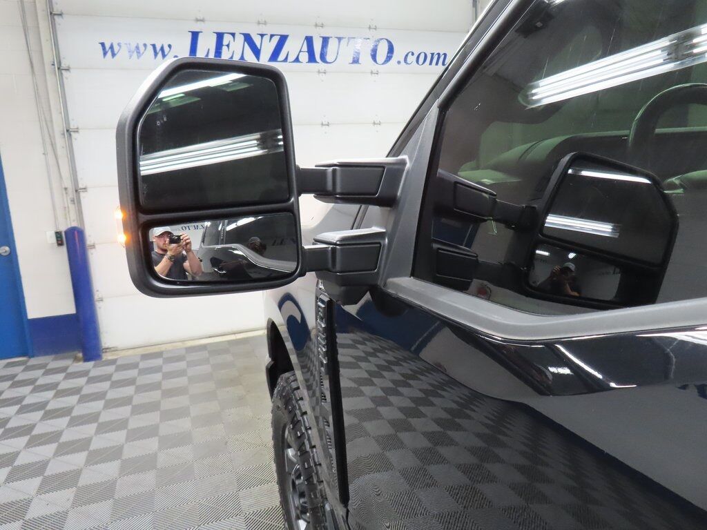 2024 Ford F-250 Super Duty 4x4 Crew Cab Lariat Fond du Lac WI
