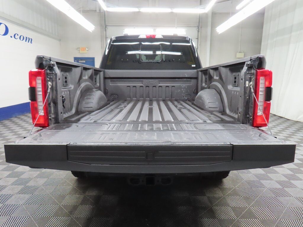 2024 Ford F-250 Super Duty 4x4 Crew Cab Lariat Fond du Lac WI