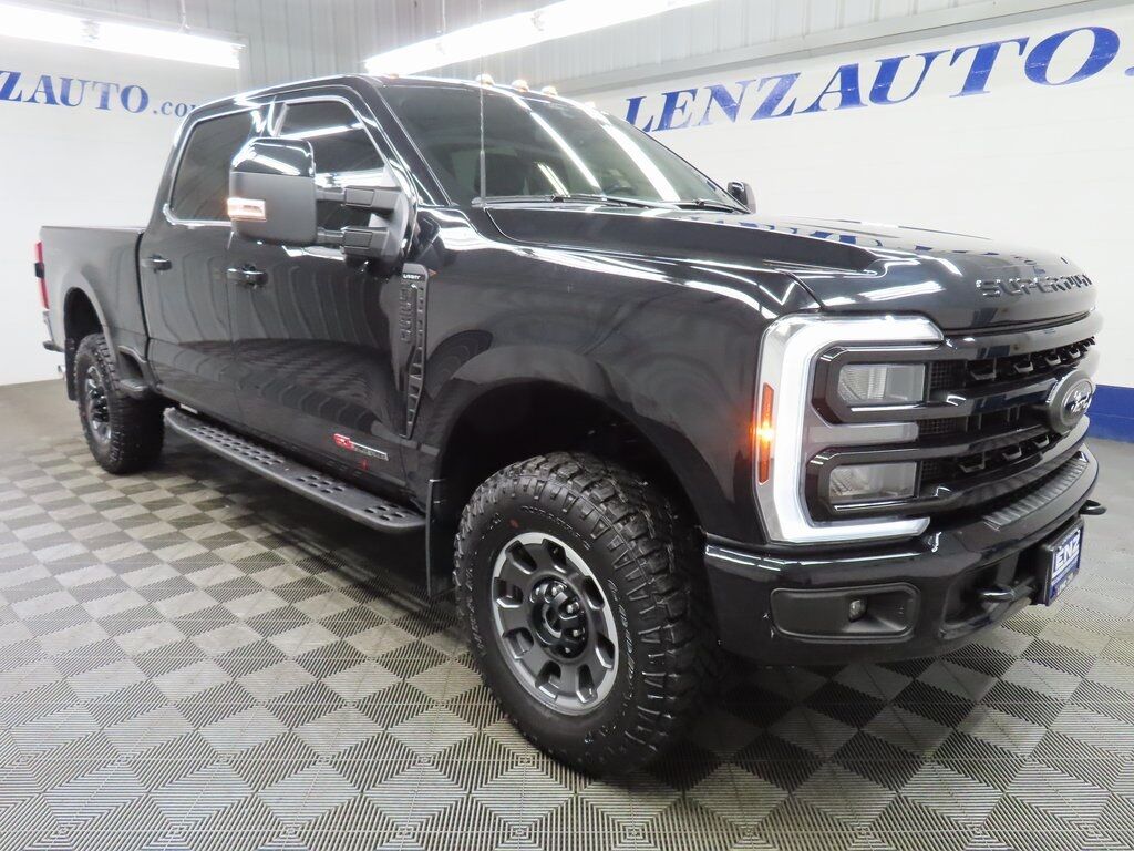 2024 Ford F-250 Super Duty 4x4 Crew Cab Lariat Fond du Lac WI