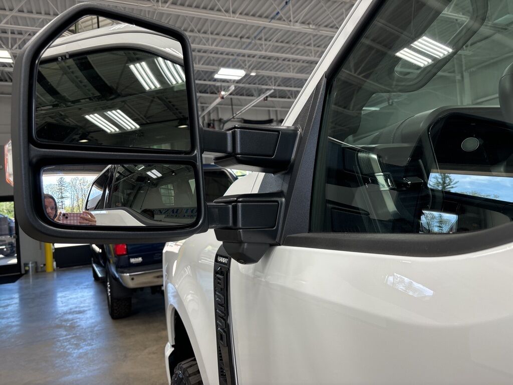 2024 Ford F-250 Super Duty 4x4 Crew Cab Lariat Fond du Lac WI