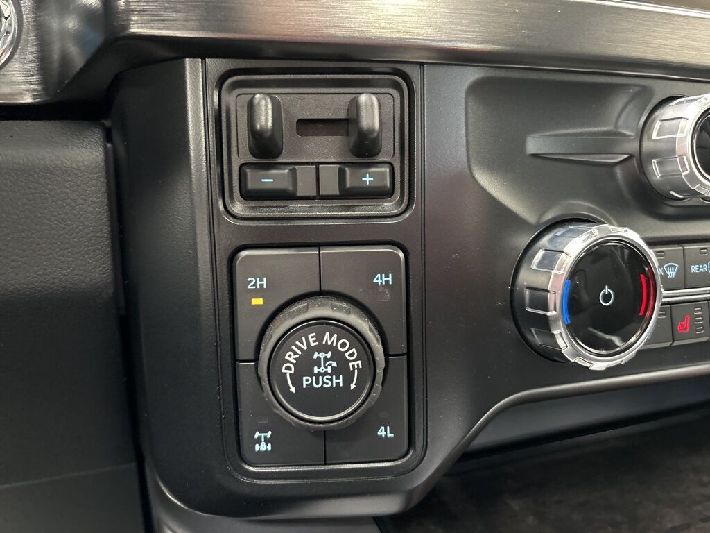 2024 Ford F-250 Super Duty 4x4 Crew Cab Lariat Fond du Lac WI
