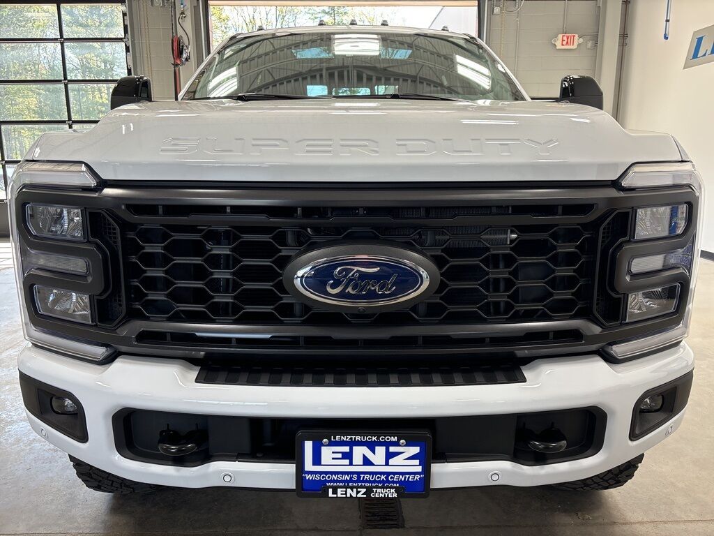 2024 Ford F-250 Super Duty 4x4 Crew Cab Lariat Fond du Lac WI