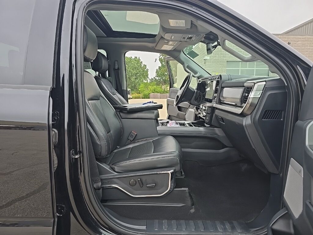 2024 Ford F-250 Super Duty 4x4 Crew Cab Lariat Minocqua WI