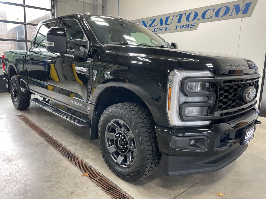 2024 Ford F-250 Super Duty 4x4 Crew Cab Lariat Minocqua WI