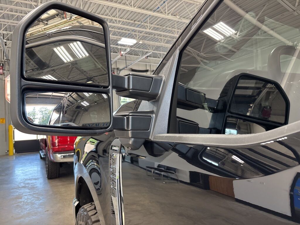 2024 Ford F-250 Super Duty 4x4 Crew Cab Lariat Minocqua WI