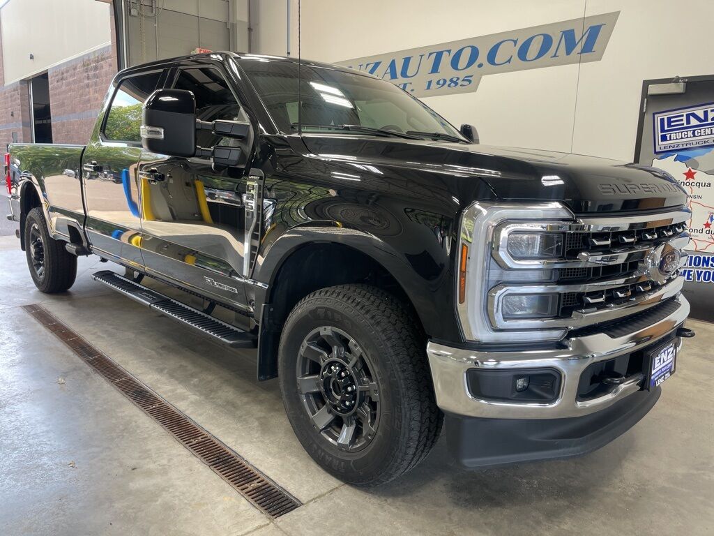 2024 Ford F-250 Super Duty 4x4 Crew Cab Lariat Minocqua WI