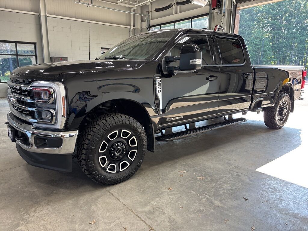 2024 Ford F-250 Super Duty 4x4 Crew Cab Lariat Minocqua WI