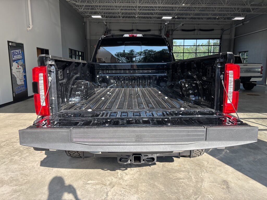 2024 Ford F-250 Super Duty 4x4 Crew Cab Lariat Minocqua WI