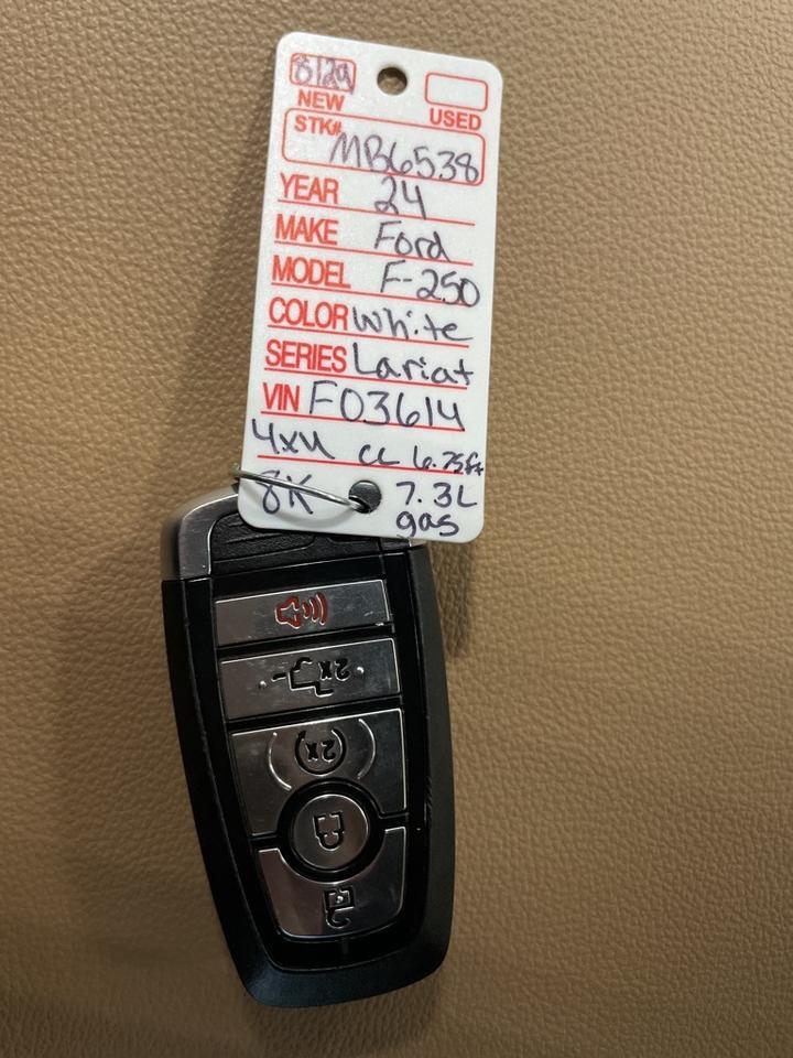 2024 Ford F-250 Super Duty 4x4 Crew Cab Lariat Minocqua WI