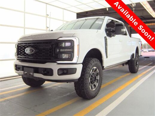 2024_Ford_F-250 Super Duty_4x4 Crew Cab Lariat_ Fond du Lac WI