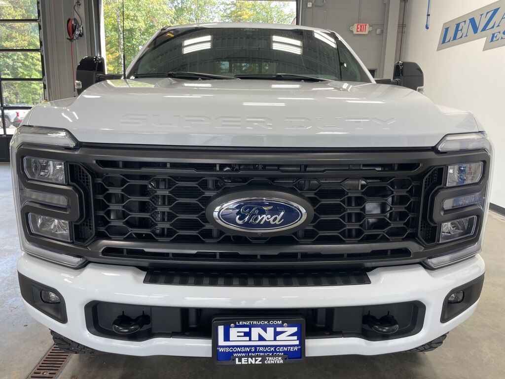 2024 Ford F-250 Super Duty 4x4 Crew Cab Lariat Minocqua WI