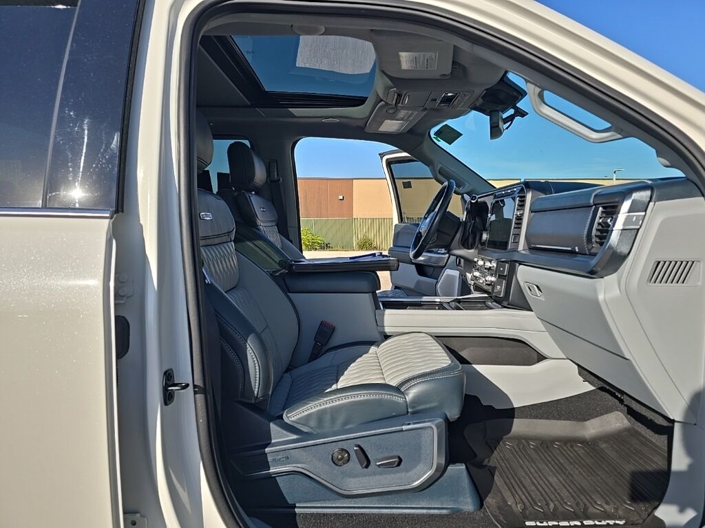 2024 Ford F-250 Super Duty 4x4 Crew Cab Limited Fond du Lac WI