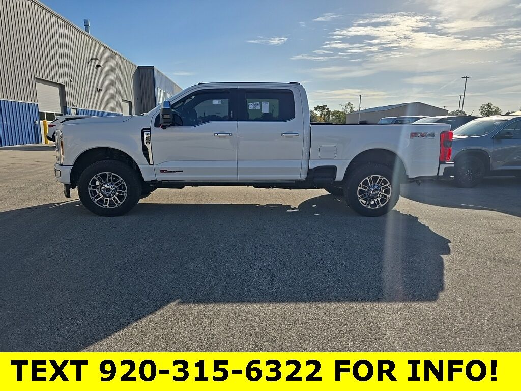 2024 Ford F-250 Super Duty 4x4 Crew Cab Limited Fond du Lac WI
