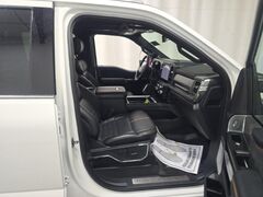 2024 Ford F-250 Super Duty 4x4 Crew Cab Platinum Fond du Lac WI