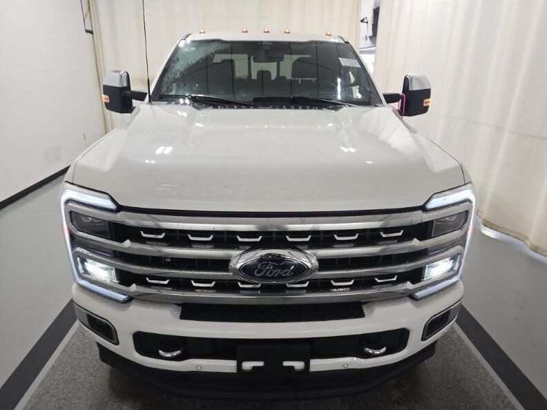 2024 Ford F-250 Super Duty 4x4 Crew Cab Platinum Fond du Lac WI