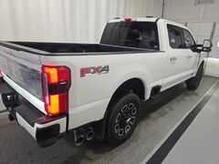 2024 Ford F-250 Super Duty 4x4 Crew Cab Platinum Fond du Lac WI