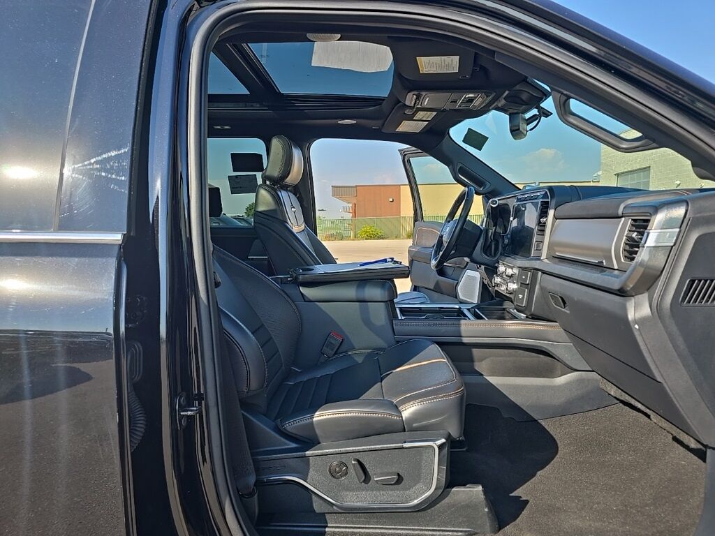 2024 Ford F-250 Super Duty 4x4 Crew Cab Platinum Fond du Lac WI