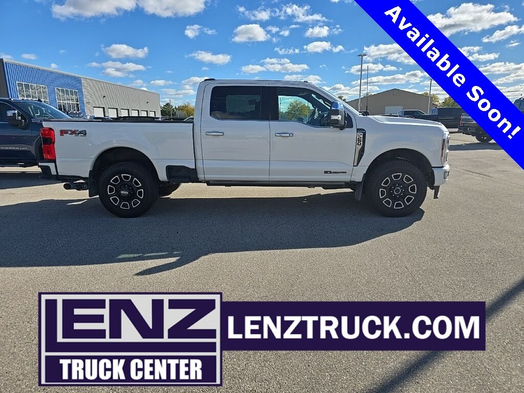 2024 Ford F-250 Super Duty 4x4 Crew Cab Platinum Fond du Lac WI