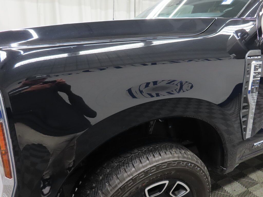2024 Ford F-250 Super Duty 4x4 Crew Cab Platinum Fond du Lac WI