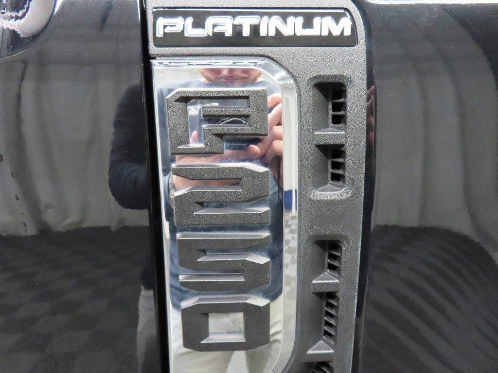 2024 Ford F-250 Super Duty 4x4 Crew Cab Platinum Fond du Lac WI