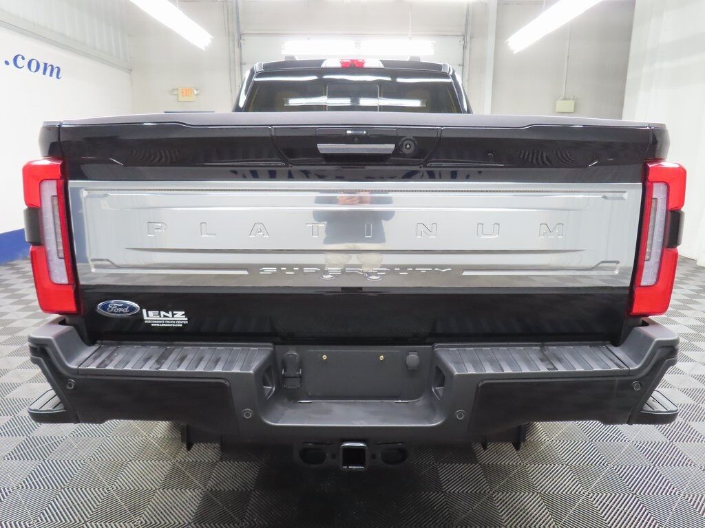 2024 Ford F-250 Super Duty 4x4 Crew Cab Platinum Fond du Lac WI