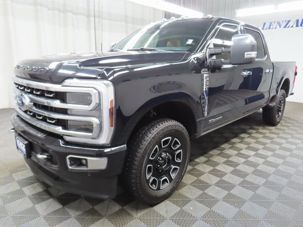 2024 Ford F-250 Super Duty 4x4 Crew Cab Platinum Fond du Lac WI