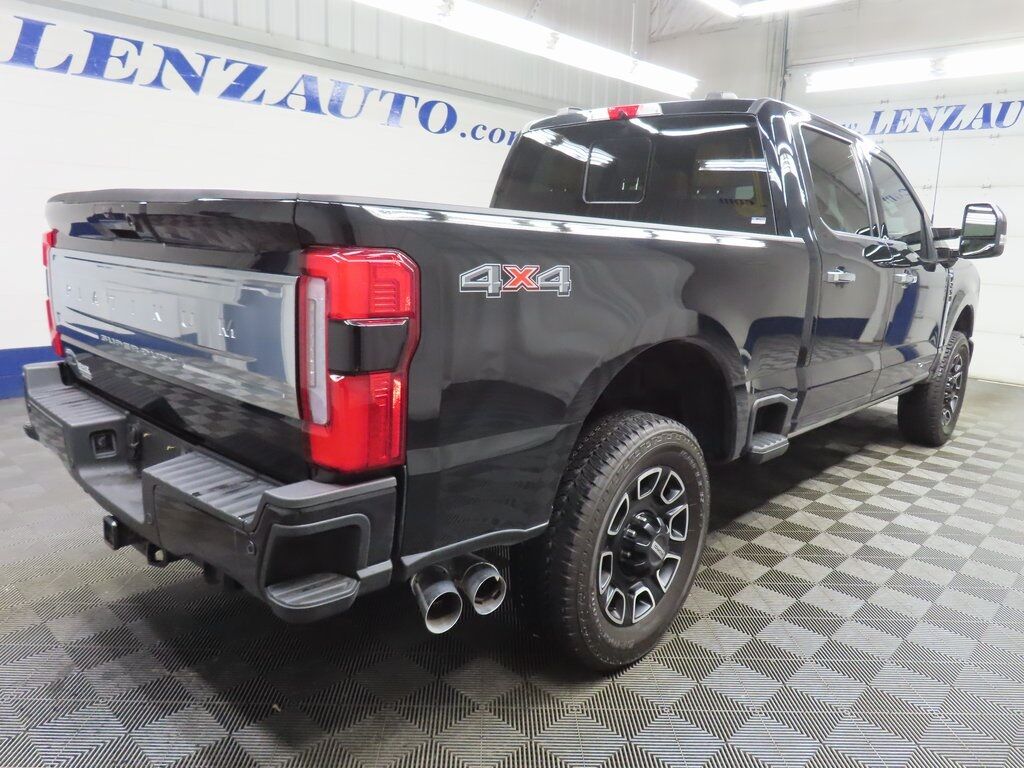 2024 Ford F-250 Super Duty 4x4 Crew Cab Platinum Fond du Lac WI