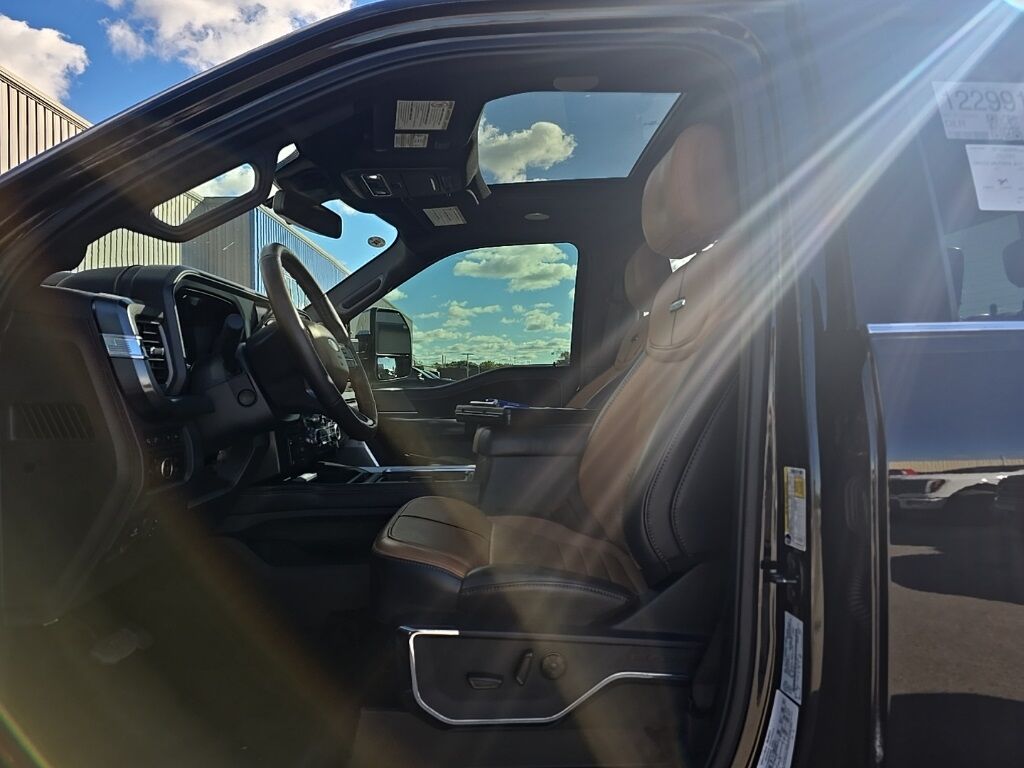 2024 Ford F-250 Super Duty 4x4 Crew Cab Platinum Fond du Lac WI
