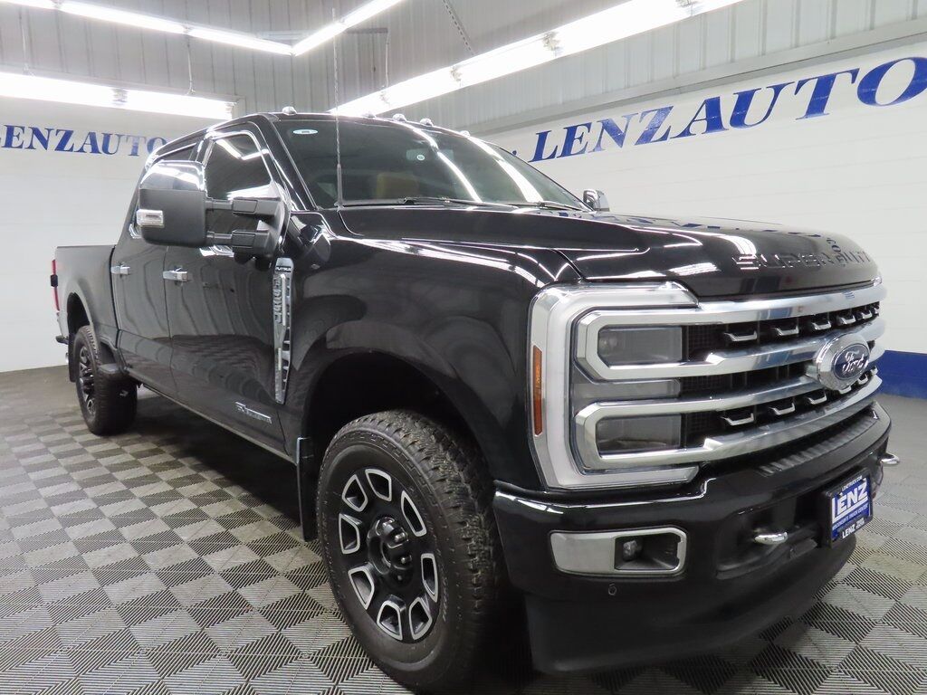 2024 Ford F-250 Super Duty 4x4 Crew Cab Platinum