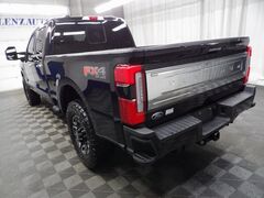 2024 Ford F-250 Super Duty 4x4 Crew Cab Platinum Fond du Lac WI