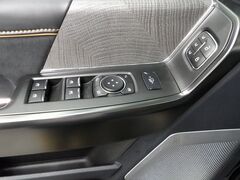 2024 Ford F-250 Super Duty 4x4 Crew Cab Platinum Fond du Lac WI