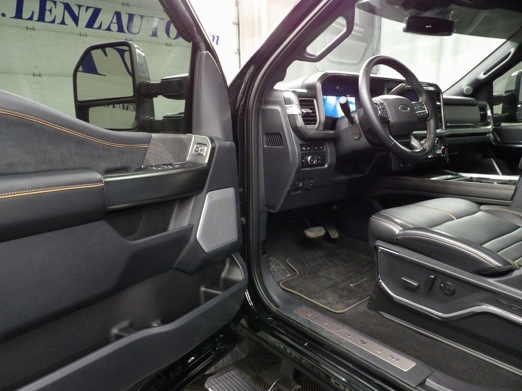 2024 Ford F-250 Super Duty 4x4 Crew Cab Platinum Fond du Lac WI