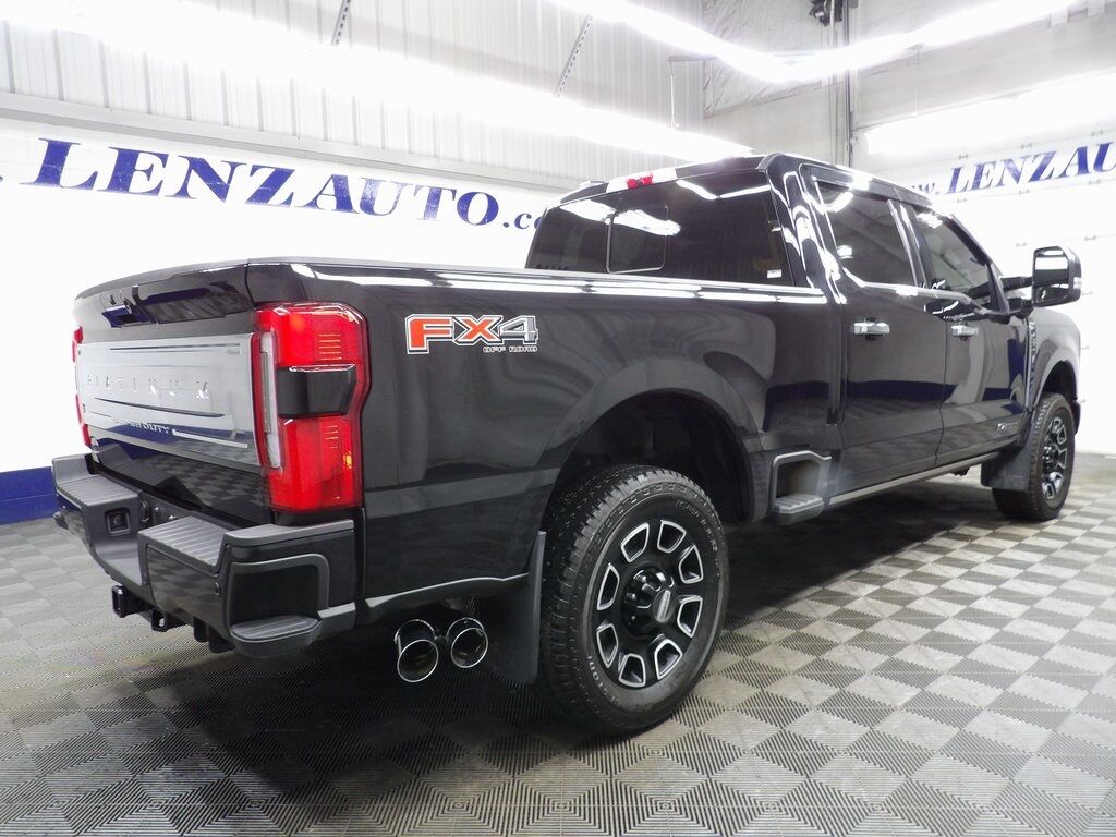 2024 Ford F-250 Super Duty 4x4 Crew Cab Platinum Fond du Lac WI