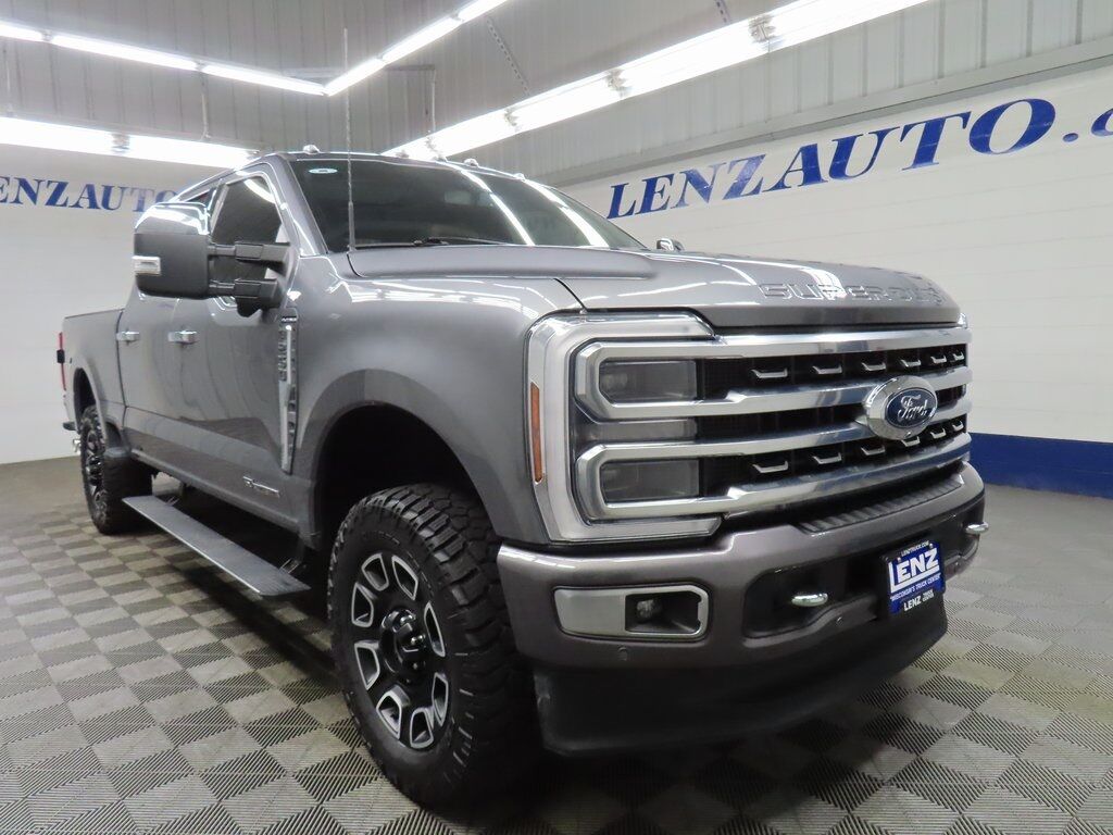 2024 Ford F-250 Super Duty 4x4 Crew Cab Platinum