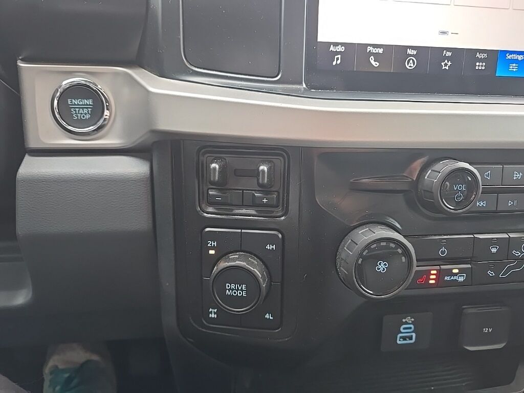2024 Ford F-250 Super Duty 4x4 Crew Cab XLT Fond du Lac WI