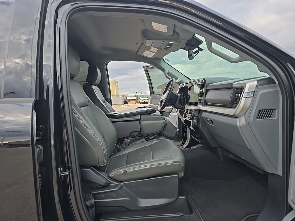 2024 Ford F-250 Super Duty 4x4 Crew Cab XLT Fond du Lac WI