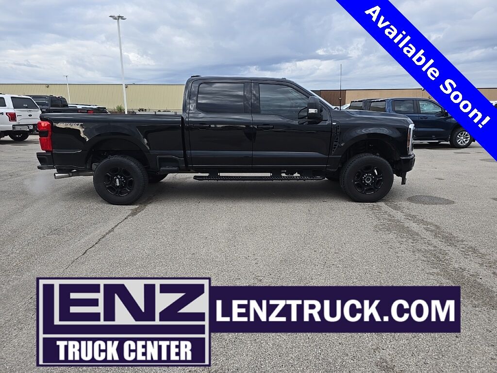 2024 Ford F-250 Super Duty 4x4 Crew Cab XLT Fond du Lac WI