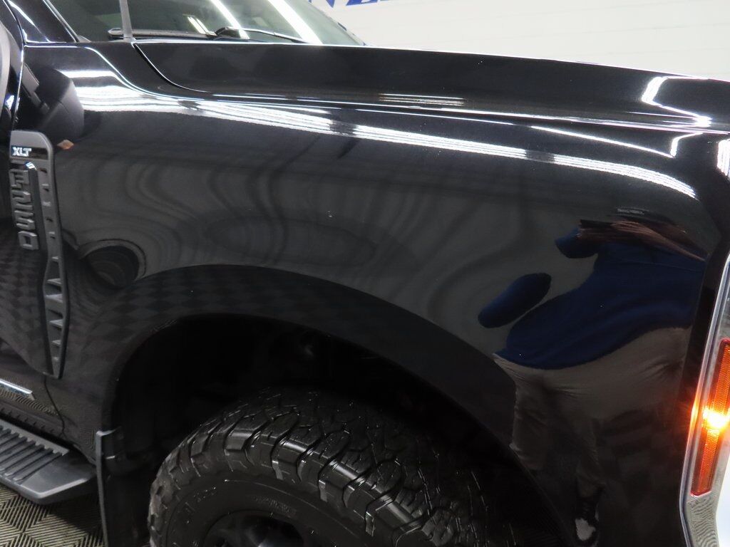 2024 Ford F-250 Super Duty 4x4 Crew Cab XLT Fond du Lac WI