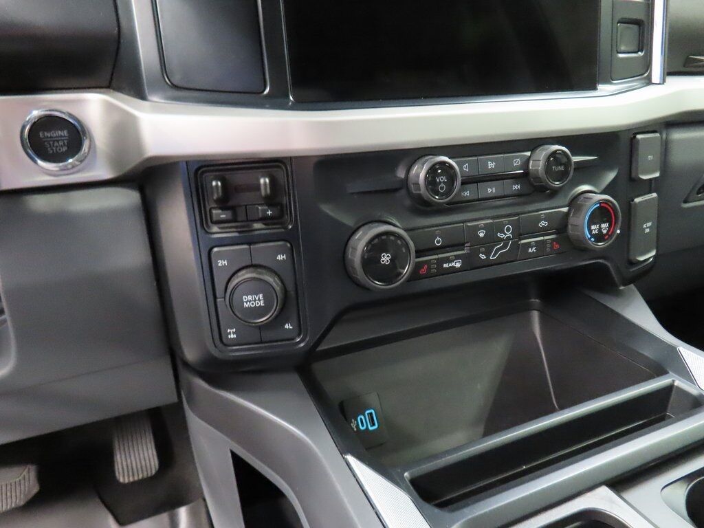 2024 Ford F-250 Super Duty 4x4 Crew Cab XLT Fond du Lac WI