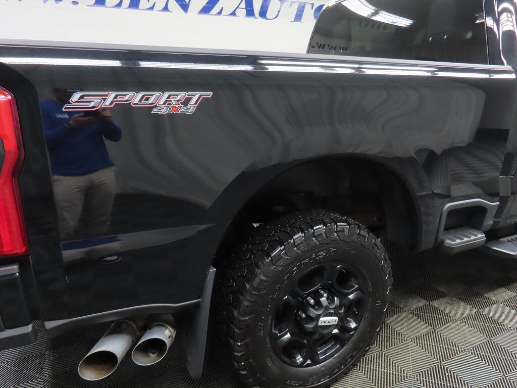 2024 Ford F-250 Super Duty 4x4 Crew Cab XLT Fond du Lac WI