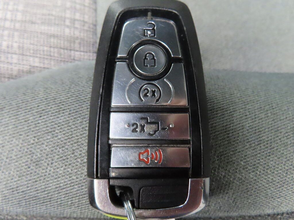 2024 Ford F-250 Super Duty 4x4 Crew Cab XLT Fond du Lac WI